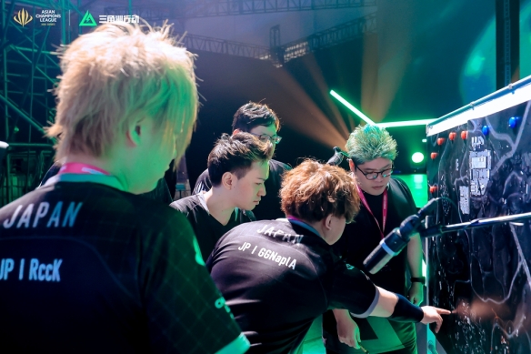 而从加纳乔 而从加纳乔