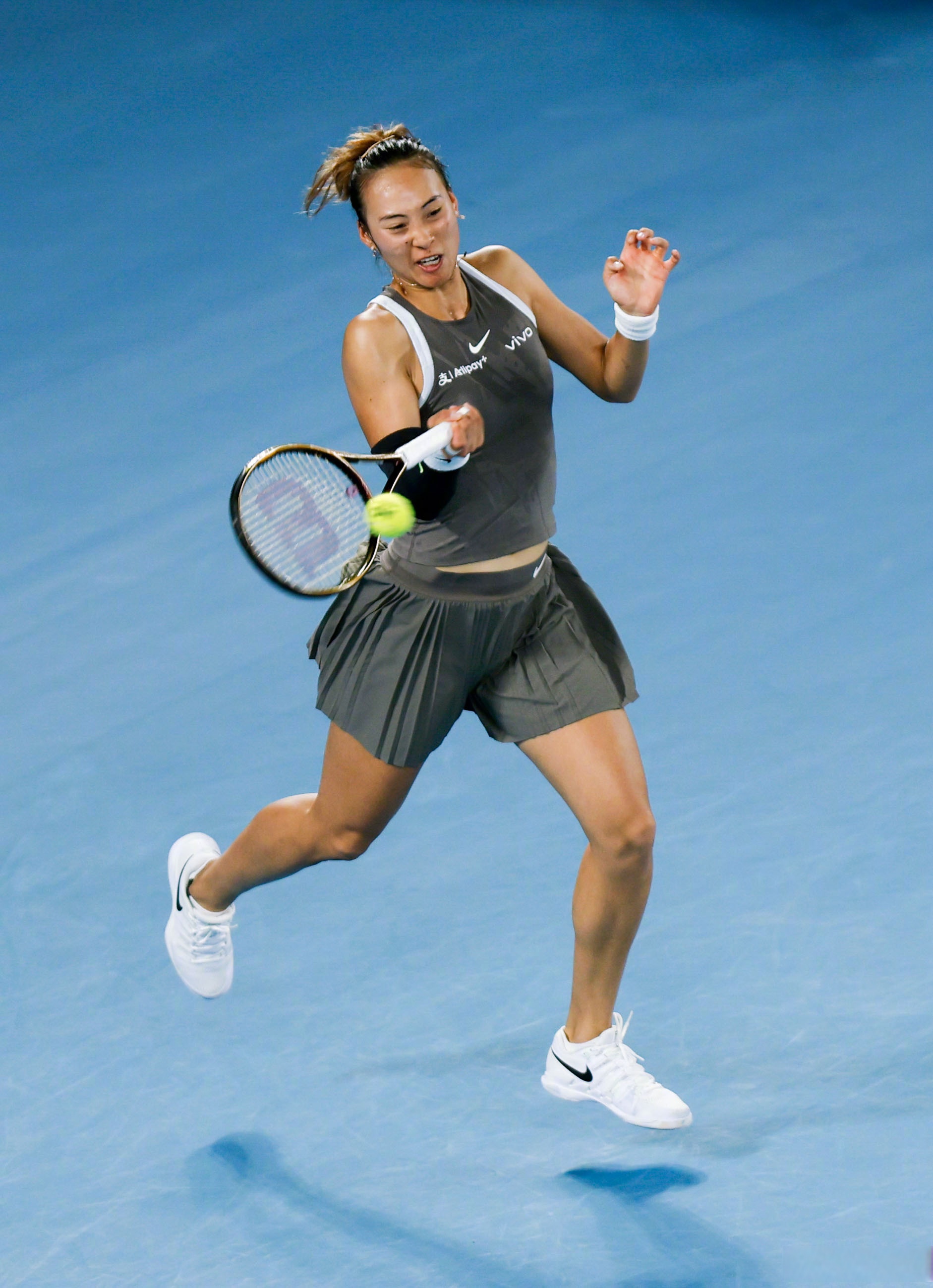 不是一两件 不是一两件